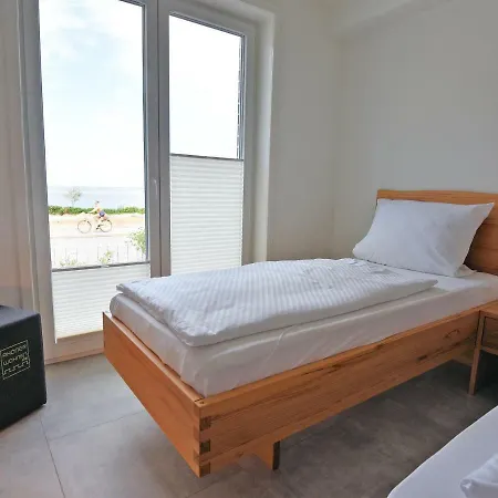 Weisse Dune Ferienwohnung *weisse Dune 1* Apartament Wittdün